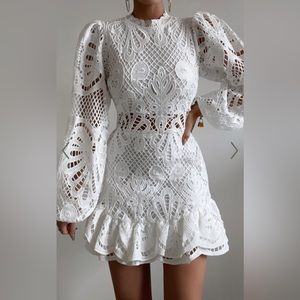 LONG PUFF SLEEVE DRESS IN WHITE LACE